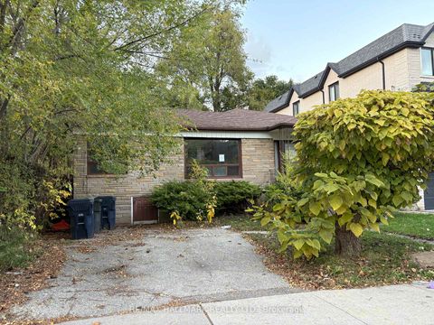 Photo 0 at 146 Bannockburn Avenue, Nortown, Toronto