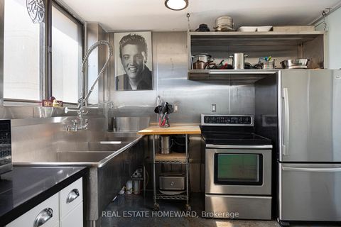 Photo 8 at 702 - 665 Kennedy Road, Kennedy Park, Toronto