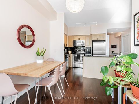 Photo 8 at 605 - 1638 Bloor Street W, High Park North, Toronto