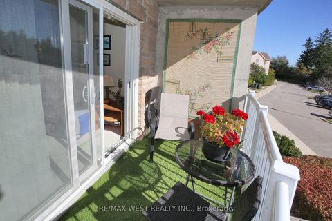 Photo 5 at 223 - 32 Church Street, Schomberg, King