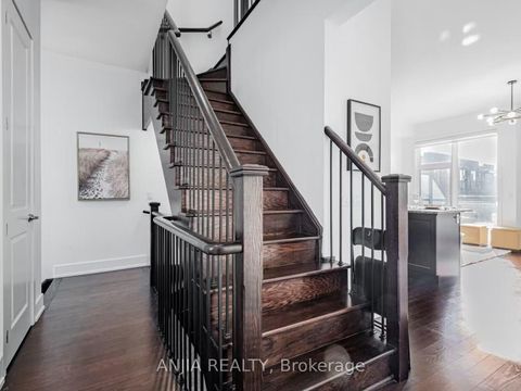 Photo 2 at 9140 Bathurst Street, Patterson, Vaughan