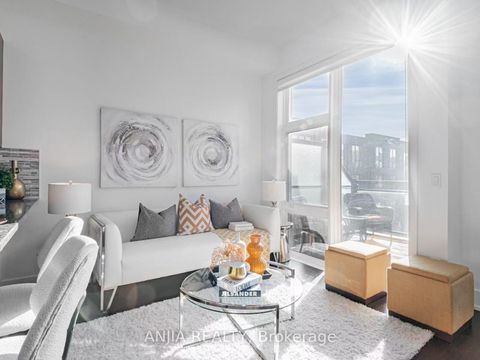 Photo 4 at 9140 Bathurst Street, Patterson, Vaughan