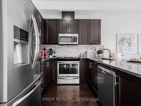 Photo 13 at 9140 Bathurst Street, Patterson, Vaughan