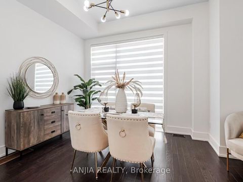 Photo 15 at 9140 Bathurst Street, Patterson, Vaughan