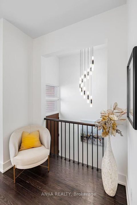 Photo 16 at 9140 Bathurst Street, Patterson, Vaughan