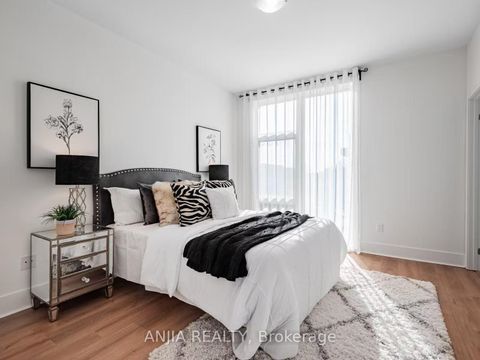 Photo 25 at 9140 Bathurst Street, Patterson, Vaughan