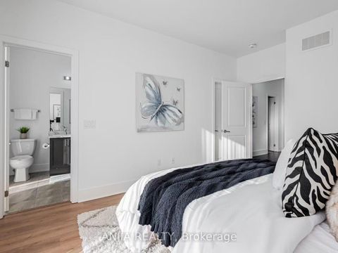 Photo 26 at 9140 Bathurst Street, Patterson, Vaughan