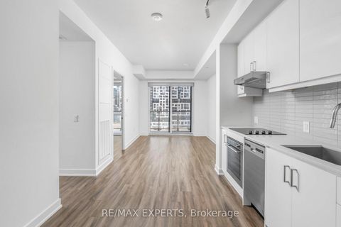 Photo 3 at 818 - 9 Tecumseth Street E, Niagara, Toronto