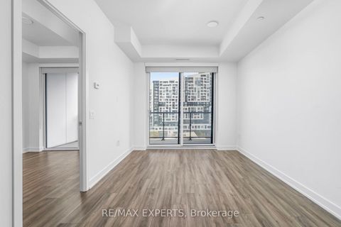 Photo 8 at 818 - 9 Tecumseth Street E, Niagara, Toronto