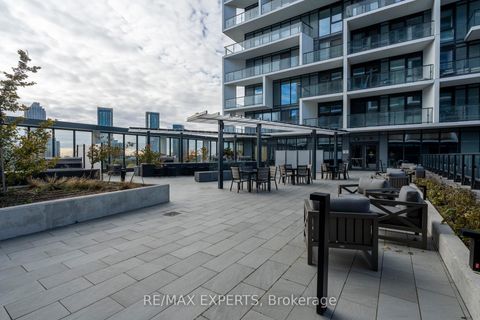 Photo 17 at 818 - 9 Tecumseth Street E, Niagara, Toronto