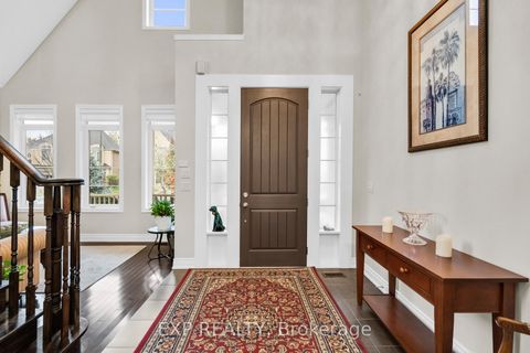 Photo 2 at 6 Mcmahon Court, Oak Ridges, Richmond Hill