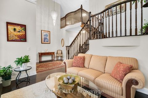 Photo 4 at 6 Mcmahon Court, Oak Ridges, Richmond Hill