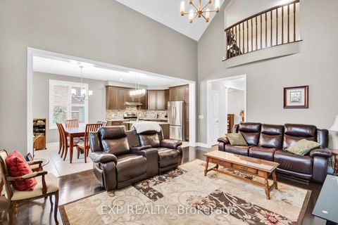 Photo 8 at 6 Mcmahon Court, Oak Ridges, Richmond Hill