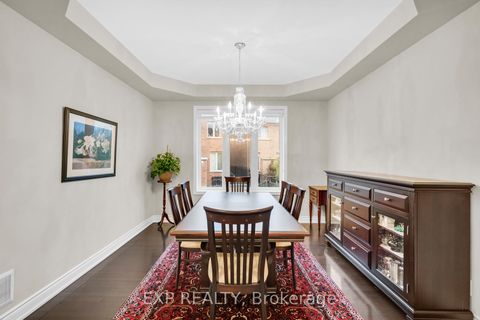 Photo 9 at 6 Mcmahon Court, Oak Ridges, Richmond Hill