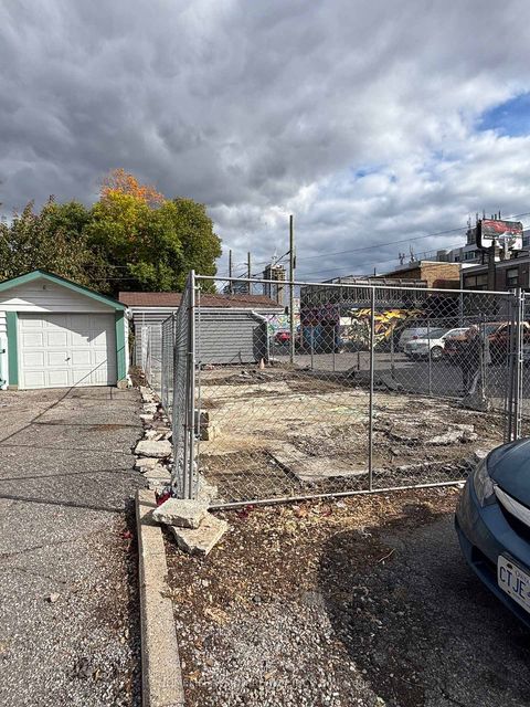 Photo 3 at  Sutherland Drive, Leaside, Toronto