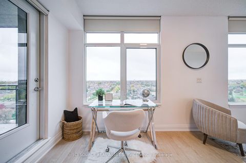 Photo 12 at 919 - 12 Woodstream Boulevard, Vaughan Grove, Vaughan