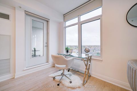 Photo 13 at 919 - 12 Woodstream Boulevard, Vaughan Grove, Vaughan