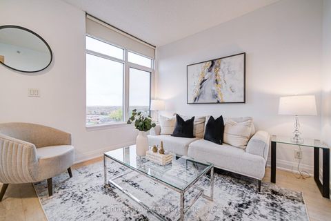 Photo 16 at 919 - 12 Woodstream Boulevard, Vaughan Grove, Vaughan