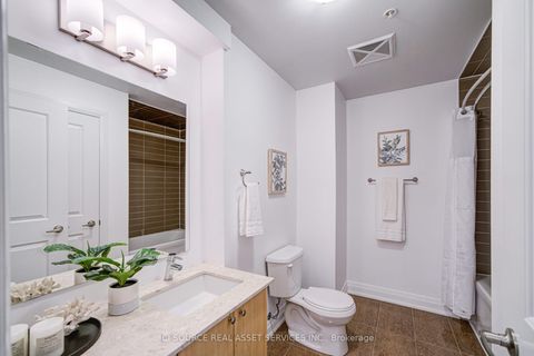 Photo 24 at 919 - 12 Woodstream Boulevard, Vaughan Grove, Vaughan