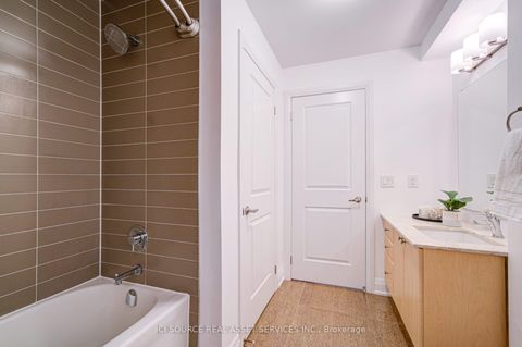 Photo 26 at 919 - 12 Woodstream Boulevard, Vaughan Grove, Vaughan