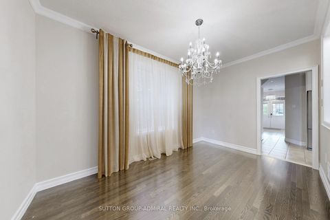 Photo 9 at 106 Big Hill Crescent, Patterson, Vaughan