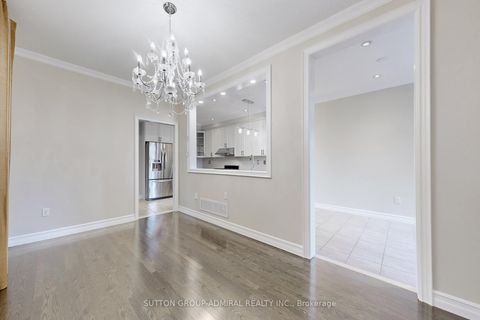 Photo 13 at 106 Big Hill Crescent, Patterson, Vaughan