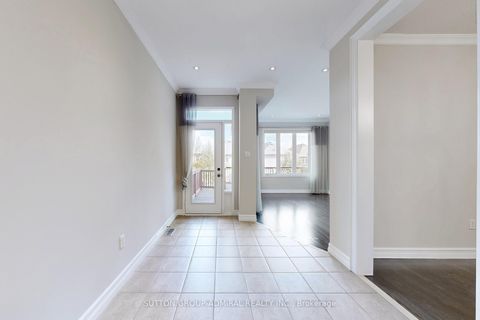 Photo 18 at 106 Big Hill Crescent, Patterson, Vaughan