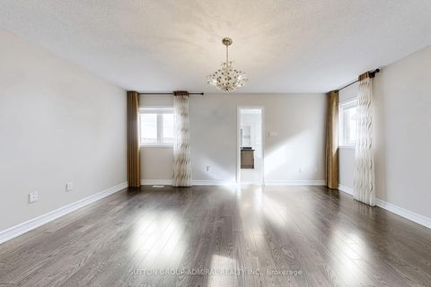 Photo 24 at 106 Big Hill Crescent, Patterson, Vaughan