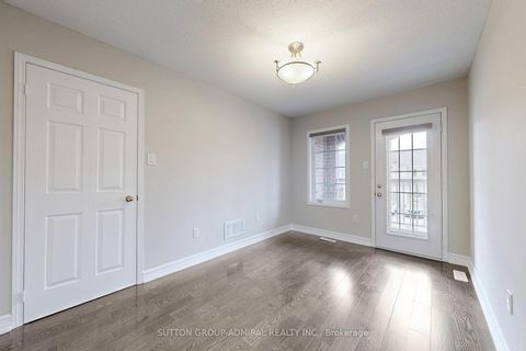 Photo 34 at 106 Big Hill Crescent, Patterson, Vaughan