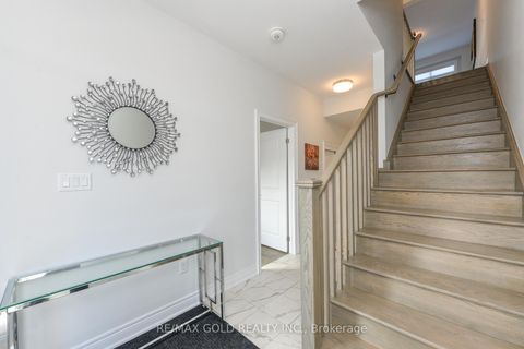 Photo 4 at 2733 Westoak Trail, WM Westmount, Oakville