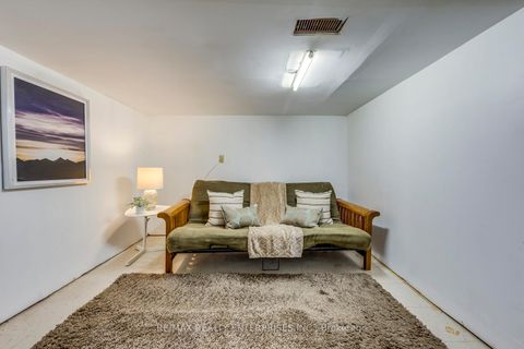 Photo 20 at 370 Coxwell Avenue, Coxwell, Toronto