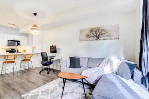 Photo 2 at M09 - 9 Spadina Avenue, Waterfront Communities C1, Toronto