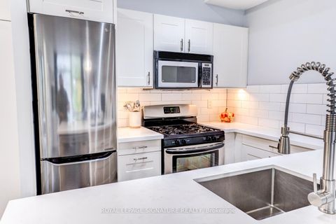 Photo 7 at M09 - 9 Spadina Avenue, Waterfront Communities C1, Toronto