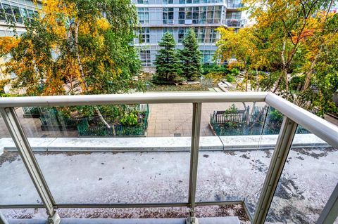 Photo 17 at M09 - 9 Spadina Avenue, Waterfront Communities C1, Toronto