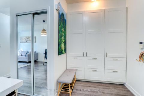 Photo 18 at M09 - 9 Spadina Avenue, Waterfront Communities C1, Toronto