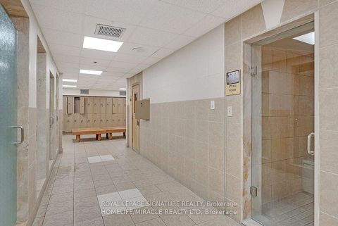 Photo 15 at 2812 - 7 Concorde Place, Don Mills, Toronto