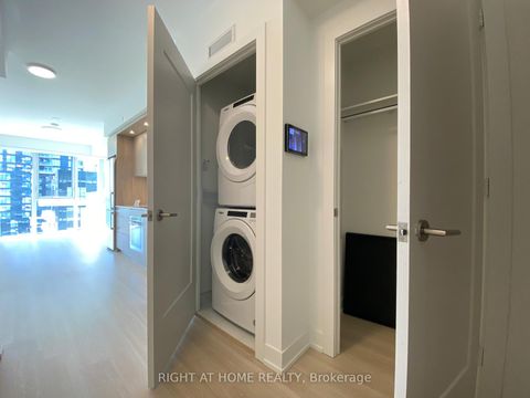 Photo 15 at 2901 - 30 Inn On The Park Drive, Don Mills, Toronto