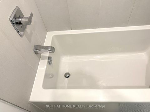 Photo 20 at 2901 - 30 Inn On The Park Drive, Don Mills, Toronto