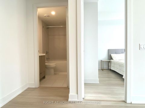 Photo 22 at 2901 - 30 Inn On The Park Drive, Don Mills, Toronto