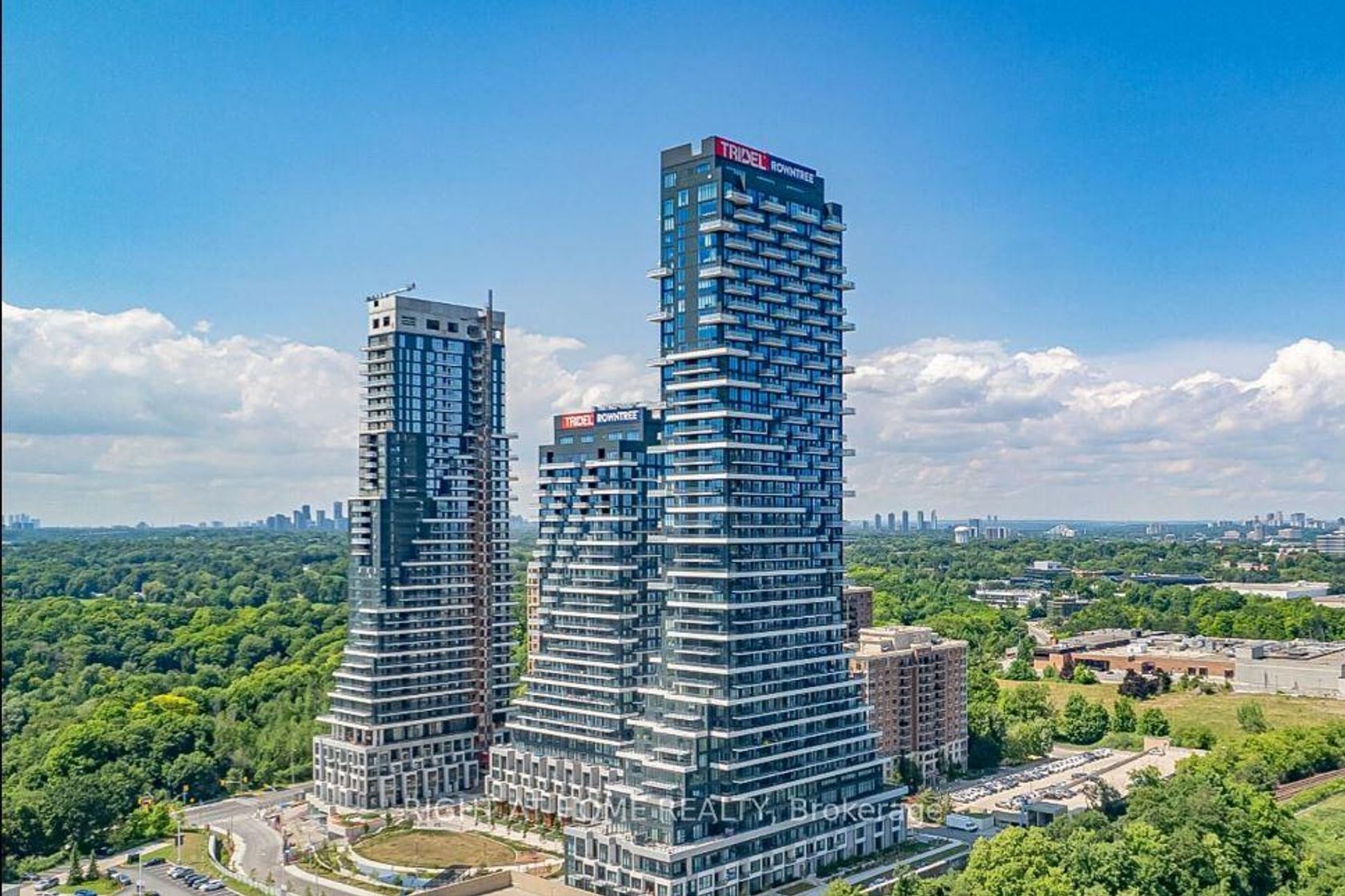 2901 - 30 Inn On The Park Drive, Don Mills, Toronto 