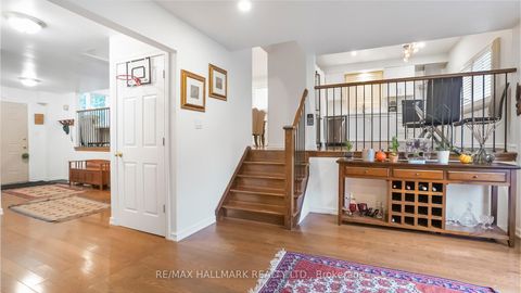 Photo 6 at 22 Avondale Crescent, Aurora Village, Aurora