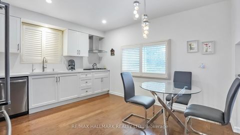 Photo 8 at 22 Avondale Crescent, Aurora Village, Aurora