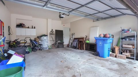 Photo 26 at 22 Avondale Crescent, Aurora Village, Aurora