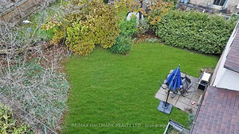 Photo 29 at 22 Avondale Crescent, Aurora Village, Aurora