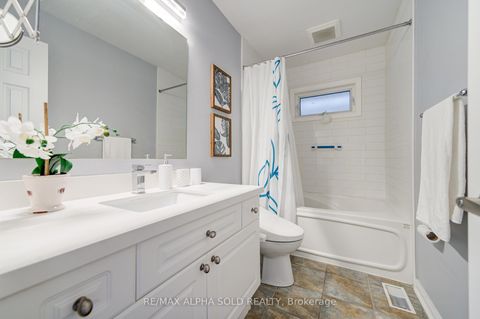 Photo 26 at 6 Sapphire Drive, Rouge Woods, Richmond Hill