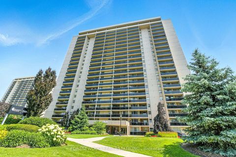 Photo 3 at 205 - 299 Mill Road, Markland Wood, Toronto