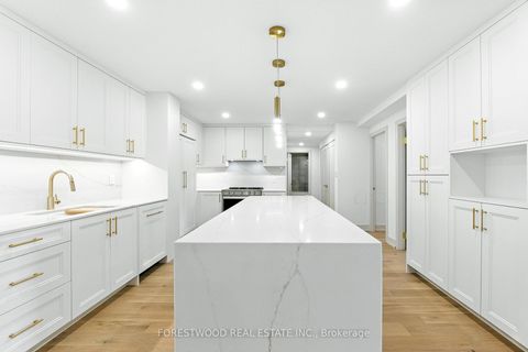 Photo 6 at 205 - 299 Mill Road, Markland Wood, Toronto