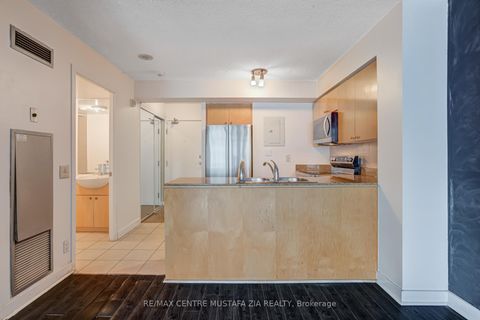 Photo 6 at 1901 - 361 Front Street W, Waterfront Communities C1, Toronto