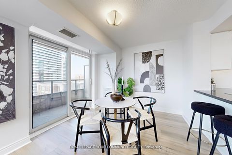 Photo 9 at 1719 - 500 Doris Avenue, Willowdale East, Toronto