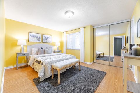 Photo 16 at 37 Ambercroft Boulevard, Steeles, Toronto